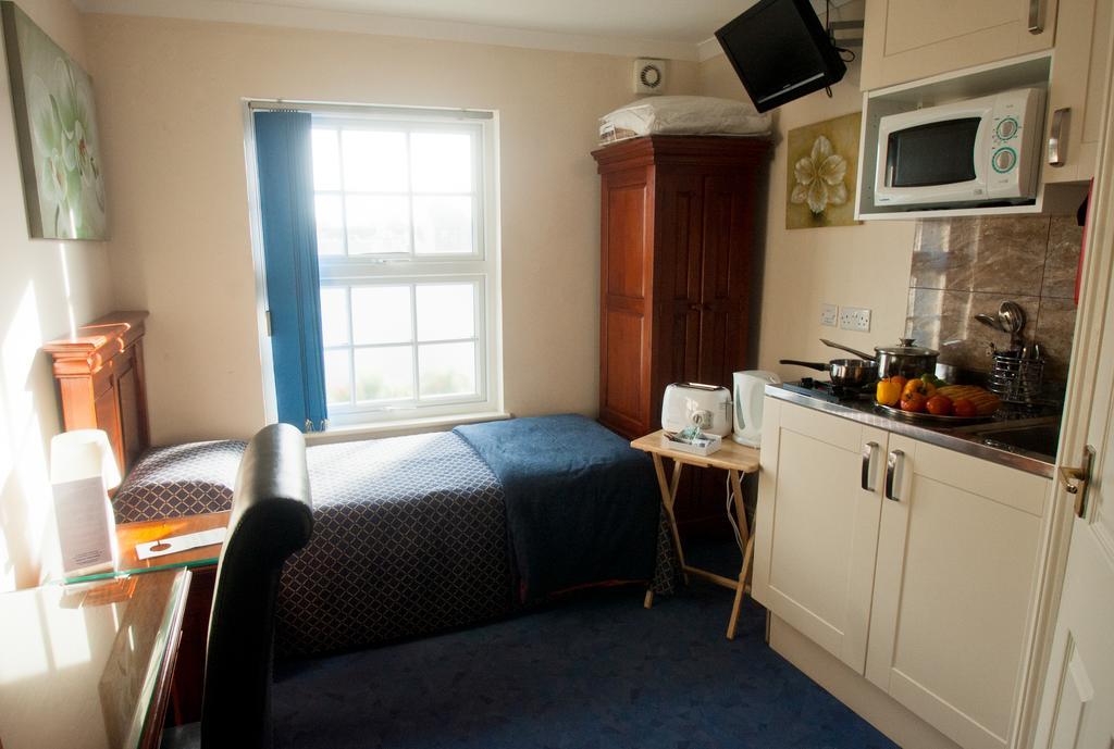Luton Hotel Residence Ngoại thất bức ảnh