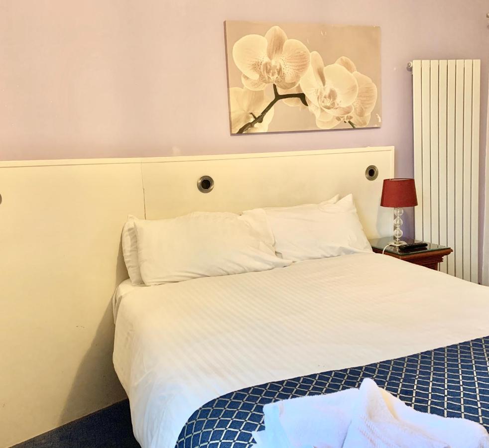 Luton Hotel Residence Ngoại thất bức ảnh